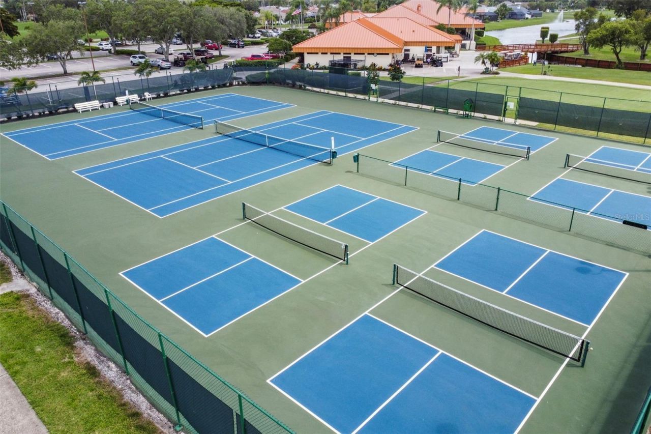 4210 Caddie Drive E, Unit 202, Bradenton, FL 34203 Photo