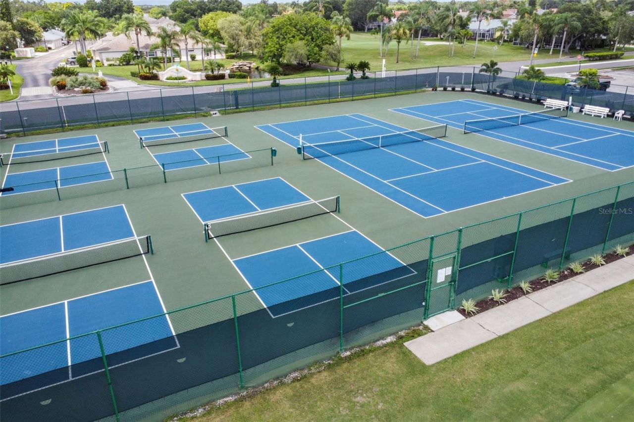 4210 Caddie Drive E, Unit 202, Bradenton, FL 34203 Photo