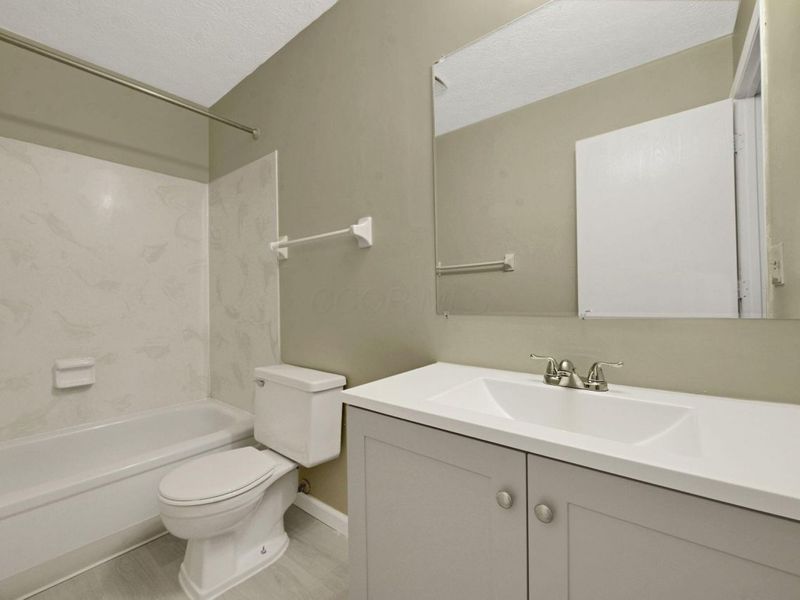 3113 Highcliff Court, Columbus, OH 43231 Photo 11