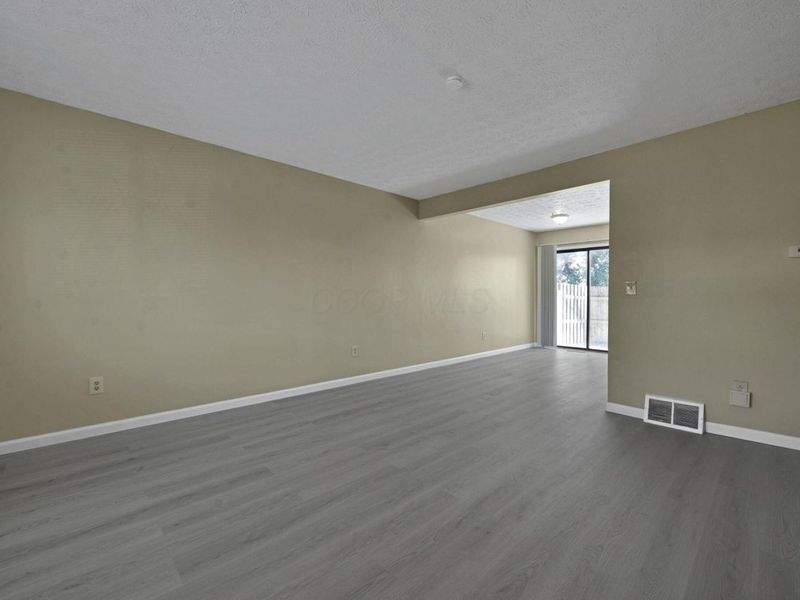 3113 Highcliff Court, Columbus, OH 43231 Photo 3