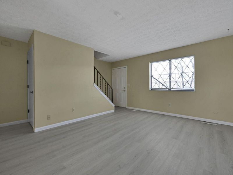 3113 Highcliff Court, Columbus, OH 43231 Photo 4