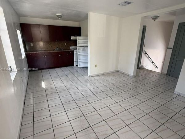 1880 SW 9th St , Unit 2, Miami, FL 33135