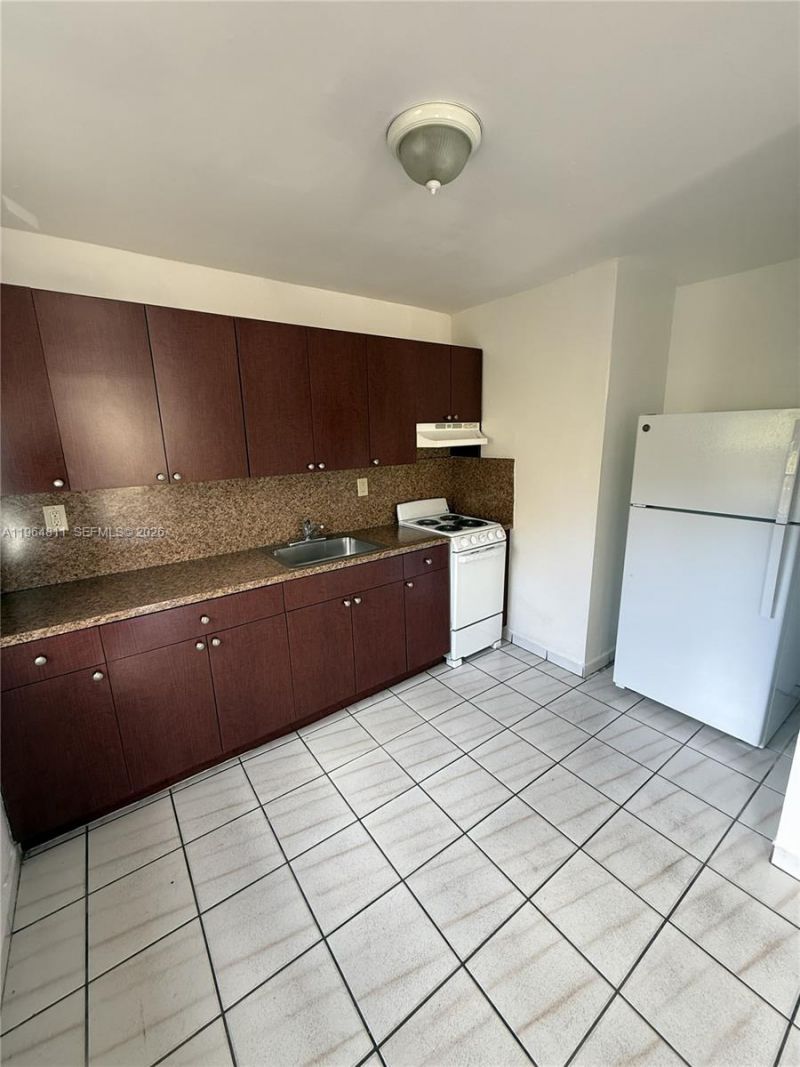 1880 SW 9th St , Unit 2, Miami, FL 33135 Photo