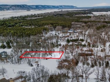 L7B5 152nd Avenue , Wabasha, MN 55981