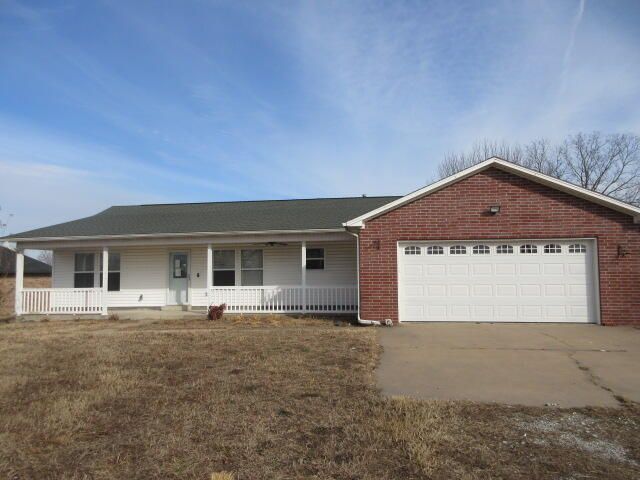 26700 S 620 Road Grove, OK 74344