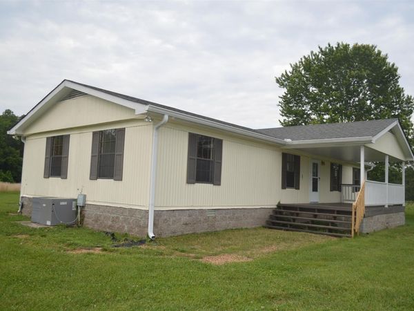 1894 Mosley Ferry Rd , Chapmansboro, TN 37035