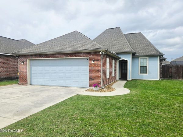 104 White Stripe Cove, Carencro, LA 70520