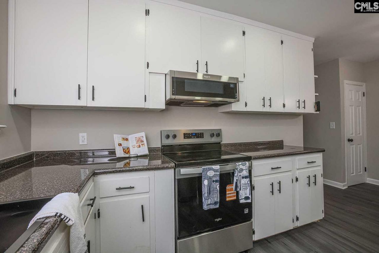 1013 Pinelane Road Photo 10