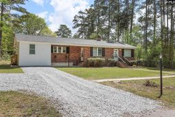 1013 Pinelane Road photo 4