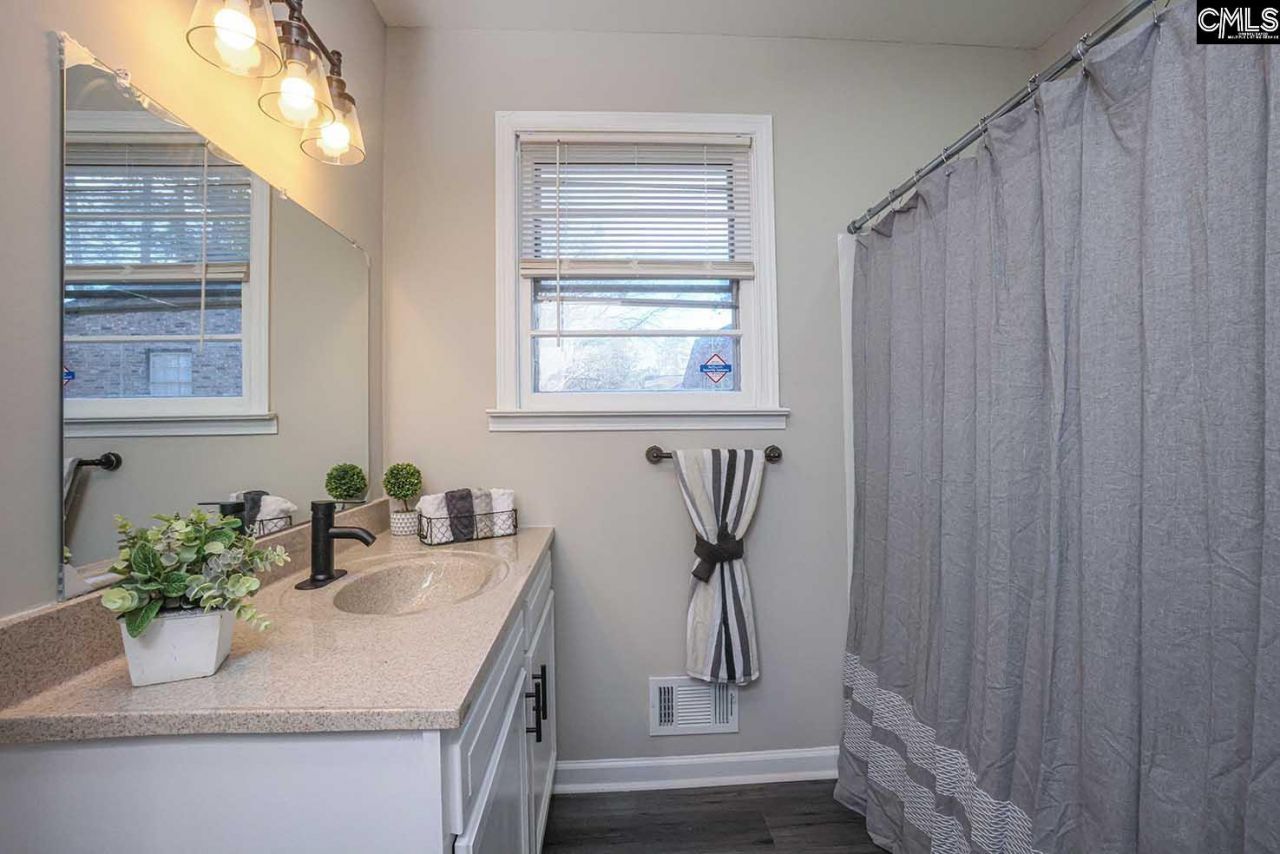 1013 Pinelane Road  Photo 26