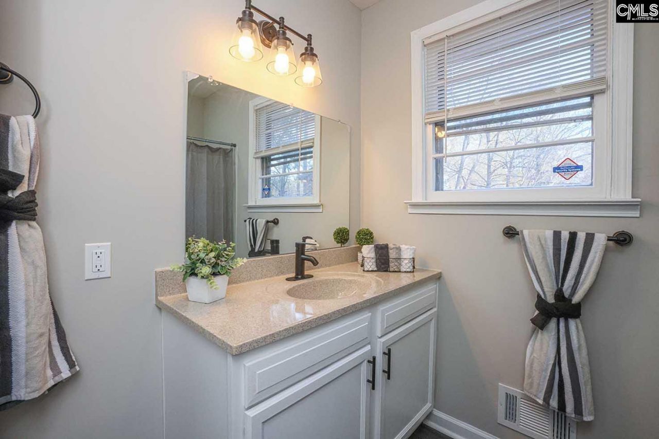 1013 Pinelane Road  Photo 27