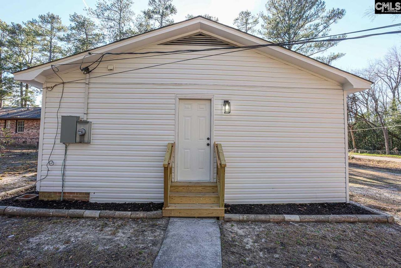 1013 Pinelane Road Photo 38