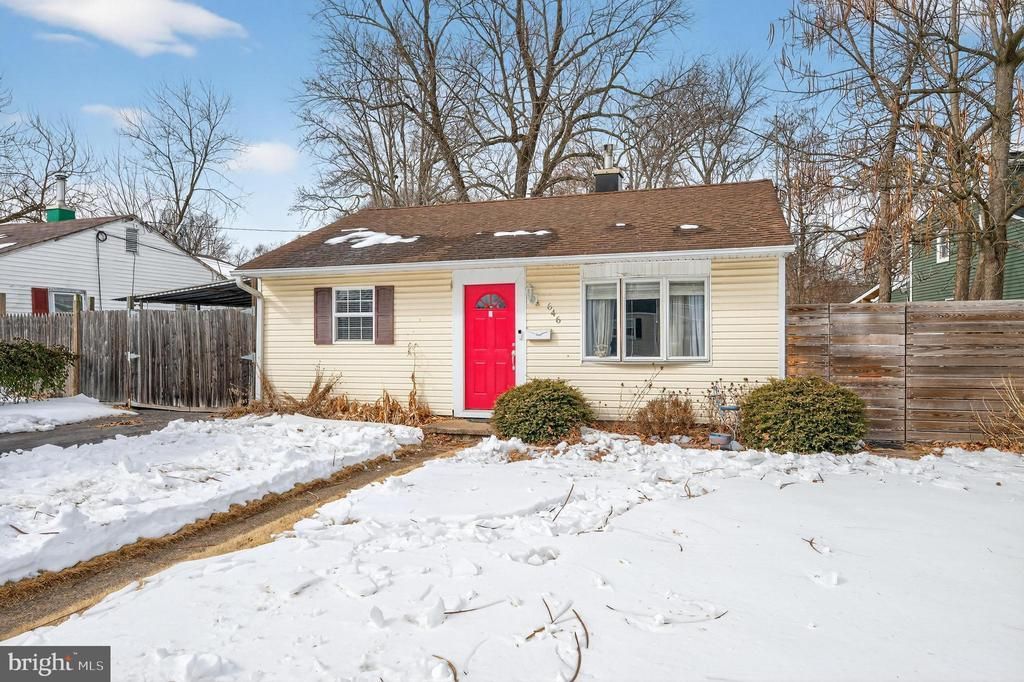 646 Barclay Avenue, Morrisville, PA 19067 Main Photo