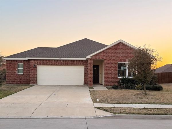 320 Frio River Road, Glenn Heights, TX 75154