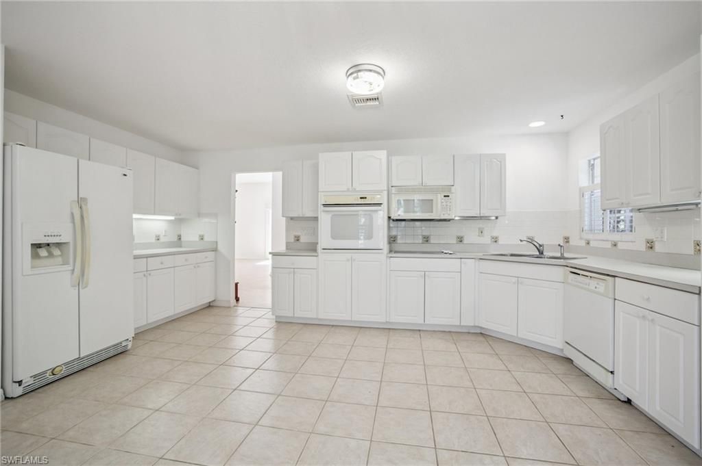 5348 Cypress Ln, Naples, FL 34113 Photo