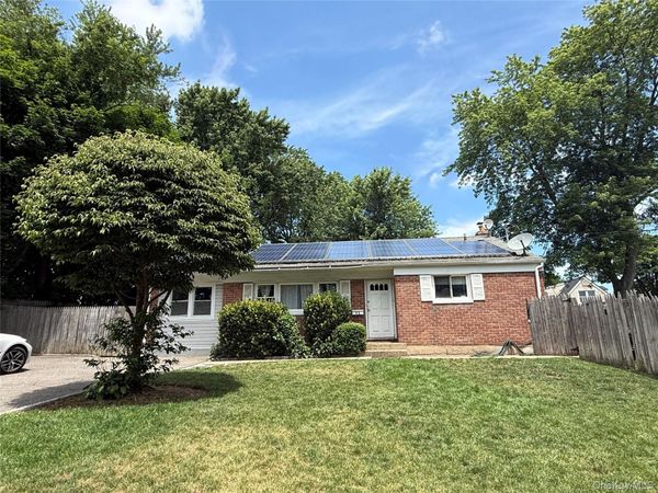45 Oakley Drive, Huntington Station, NY 11746