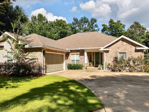 4809 Grove Street, Crestview, FL 32539