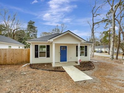 6961 Raymond Avenue, North Charleston, SC 29406