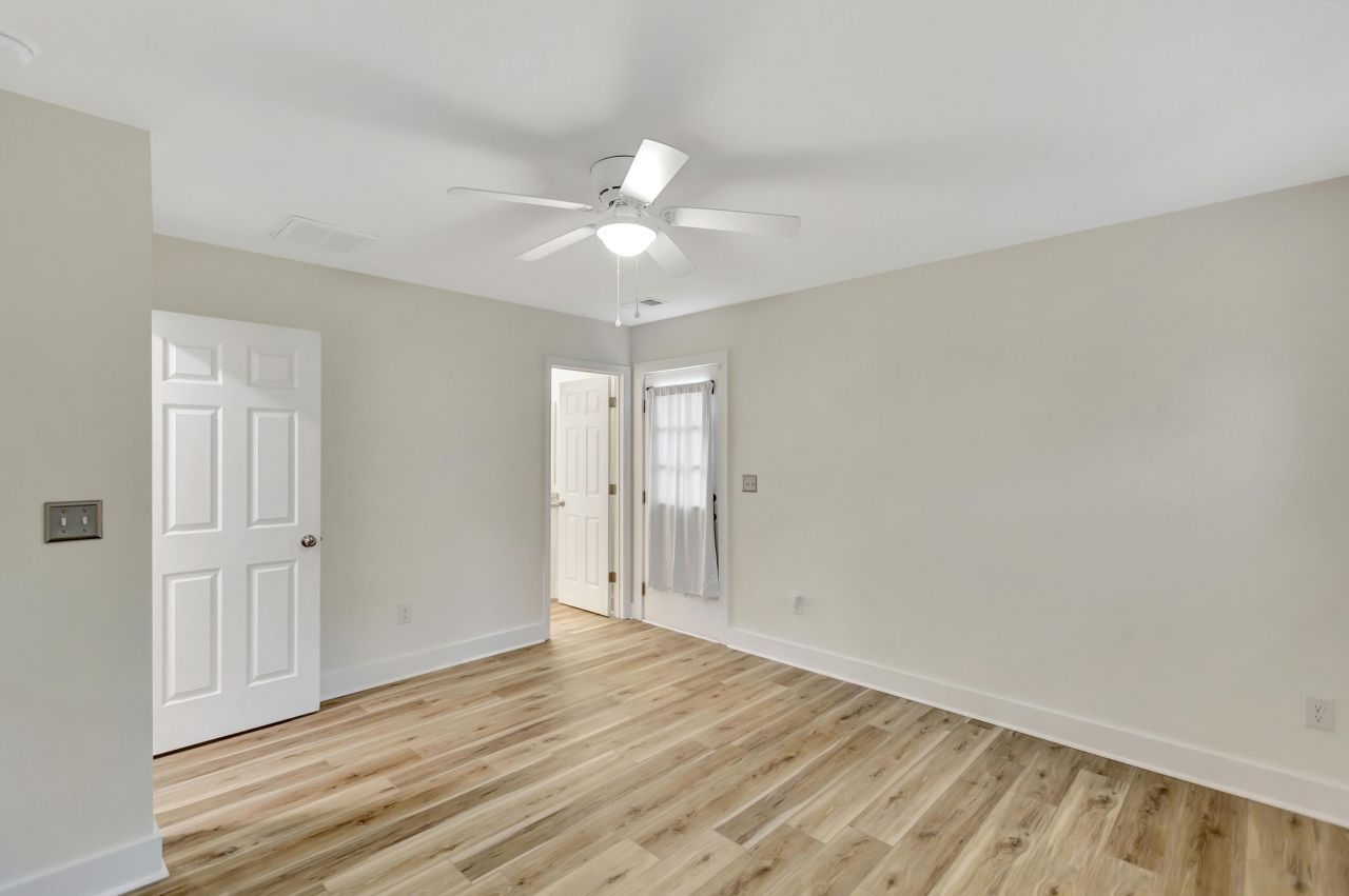 6961 Raymond Avenue Photo 13