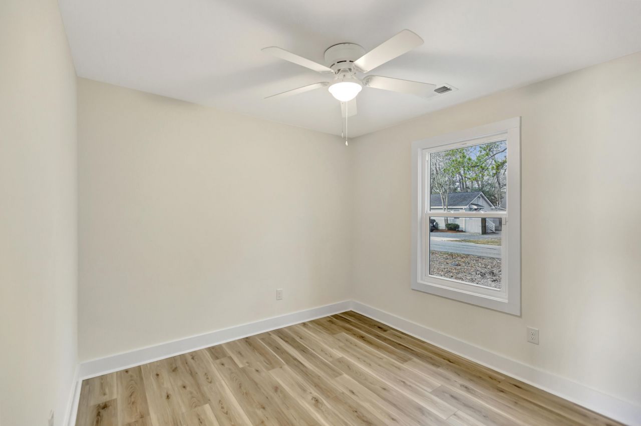 6961 Raymond Avenue Photo 18