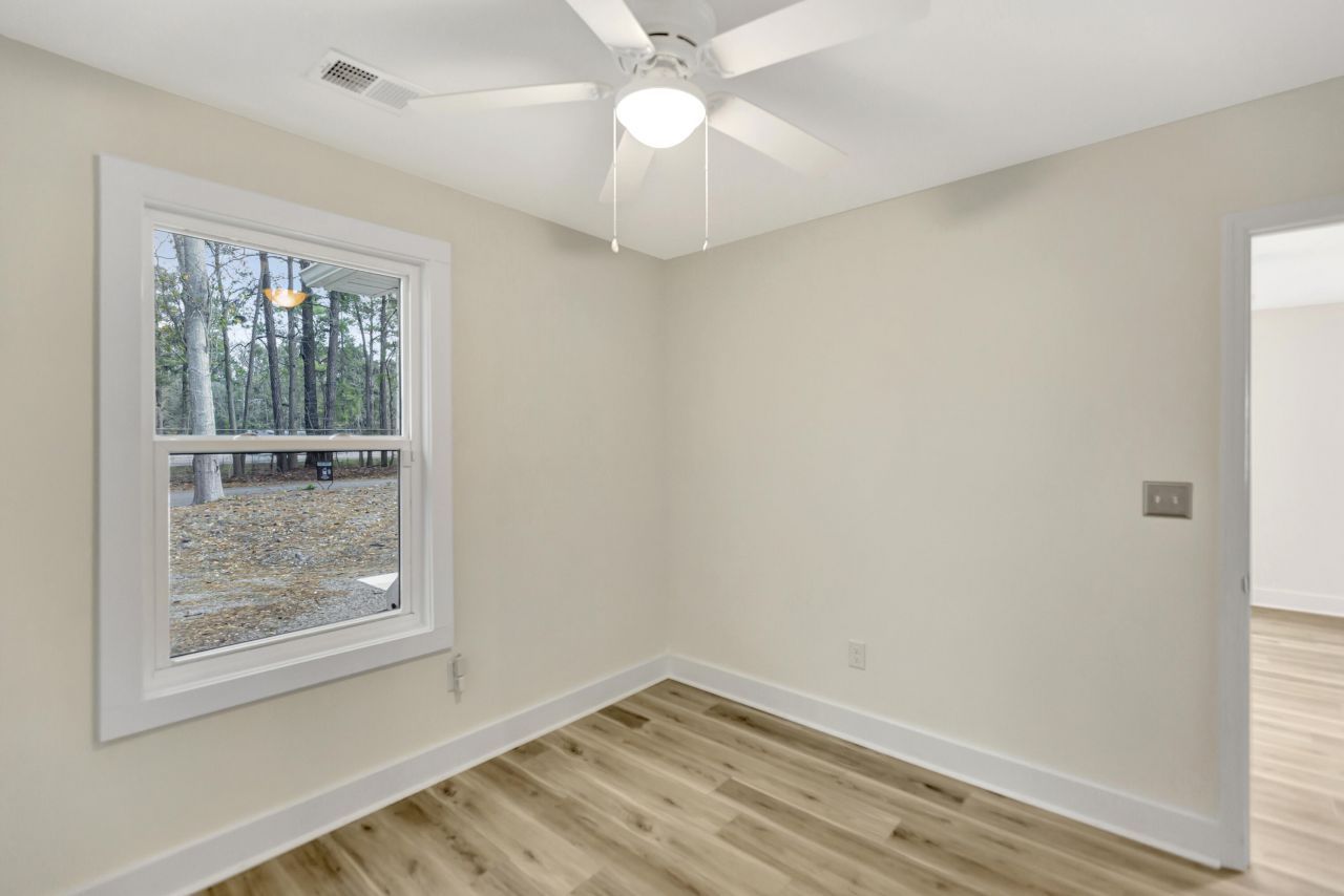 6961 Raymond Avenue Photo 22