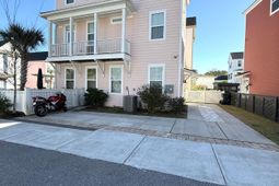 8606 Bowen Corner Avenue photo 4