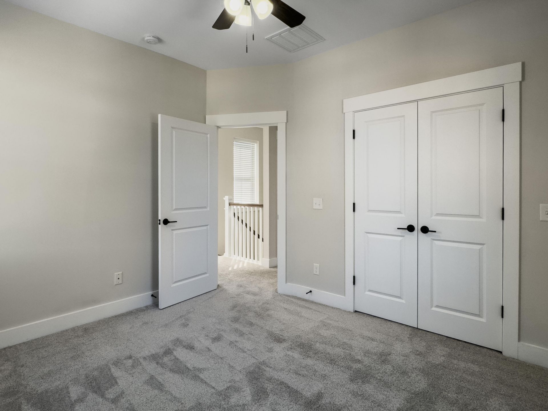 8606 Bowen Corner Avenue Photo 32
