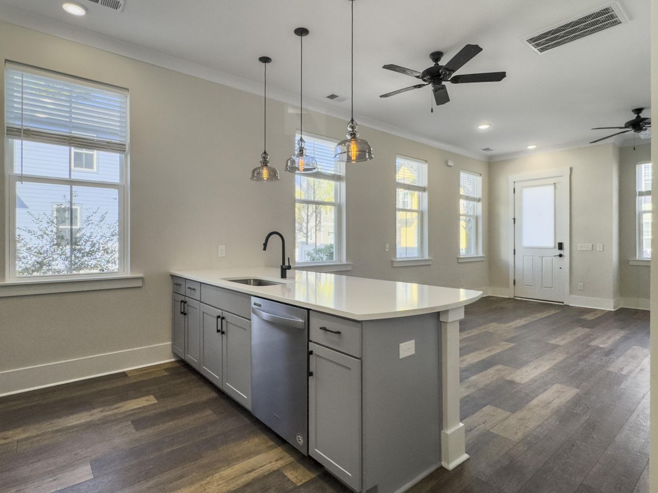 8606 Bowen Corner Avenue Photo 34