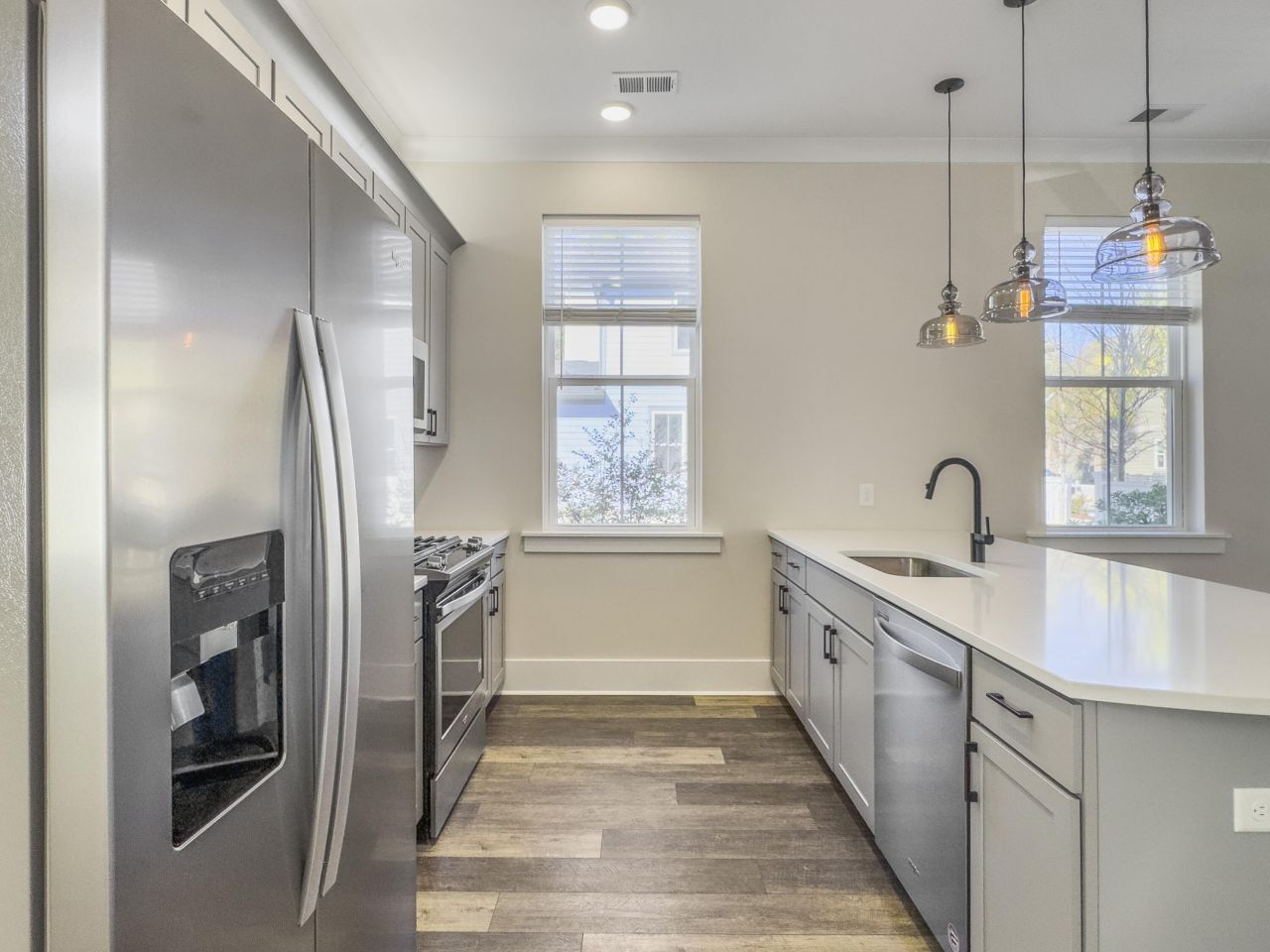 8606 Bowen Corner Avenue Photo 35