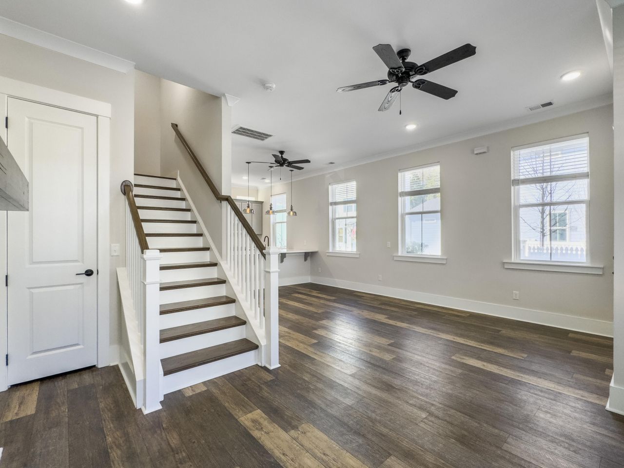 8606 Bowen Corner Avenue Photo 45