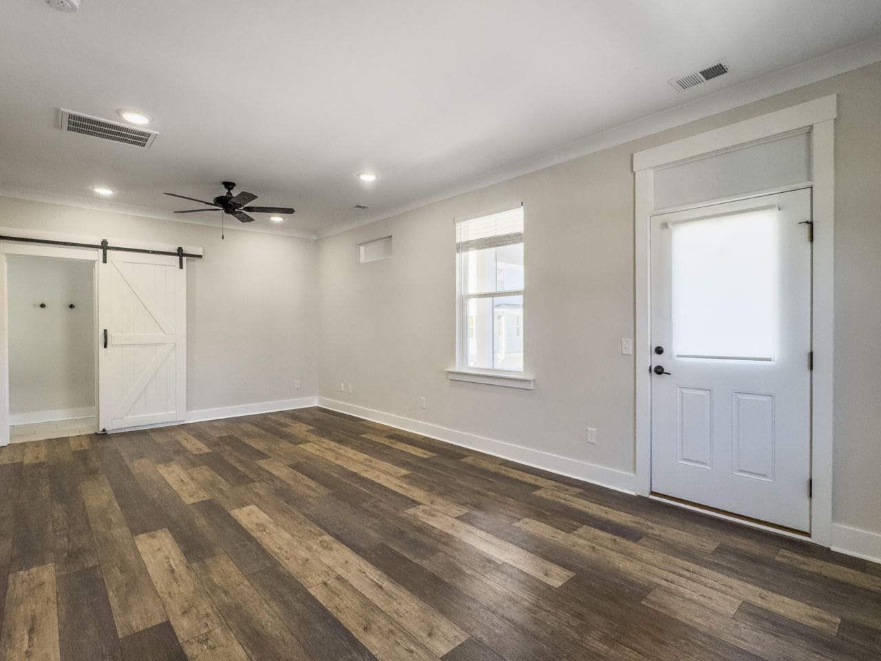 8606 Bowen Corner Avenue Photo 49