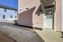 8606 Bowen Corner Avenue photo 4