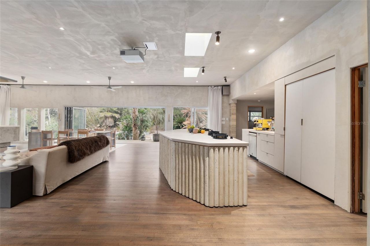 2062 NW 11th Road, Gainesville, FL 32605 Photo