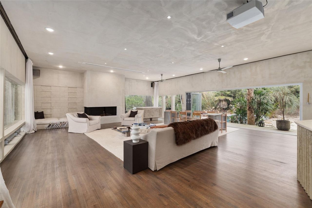 2062 NW 11th Road, Gainesville, FL 32605 Photo