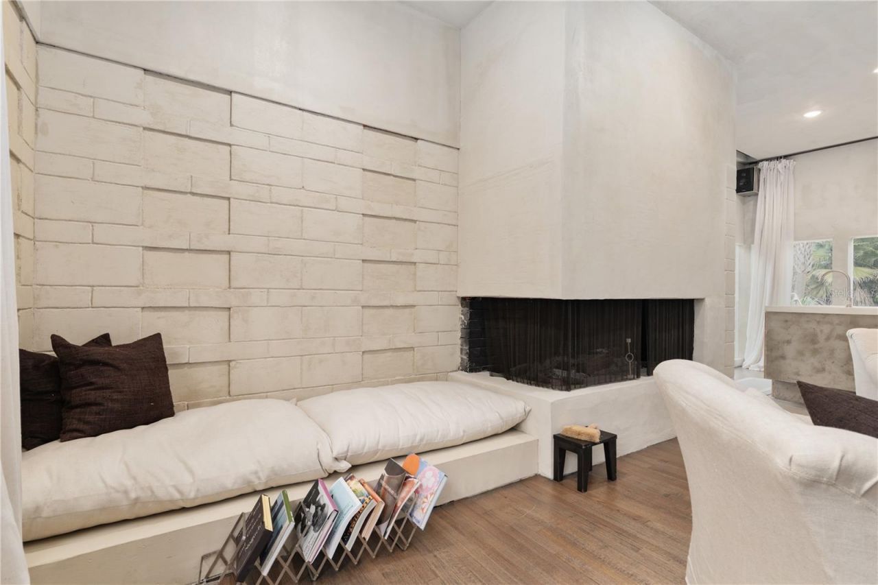 2062 NW 11th Road, Gainesville, FL 32605 Photo