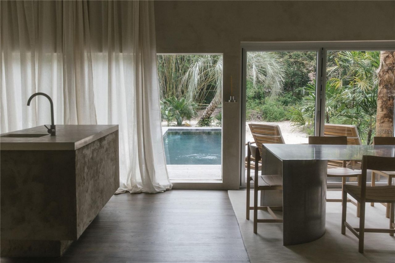 2062 NW 11th Road, Gainesville, FL 32605 Photo