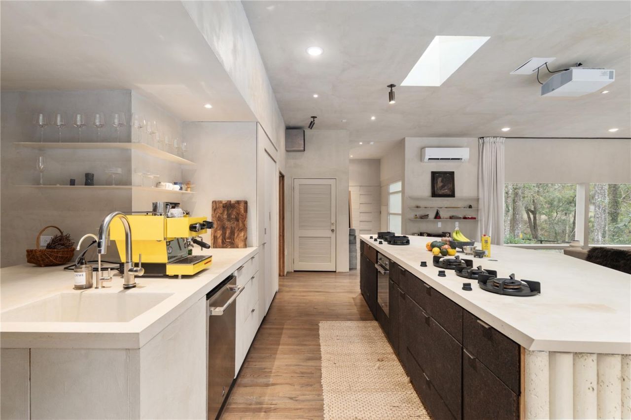 2062 NW 11th Road, Gainesville, FL 32605 Photo