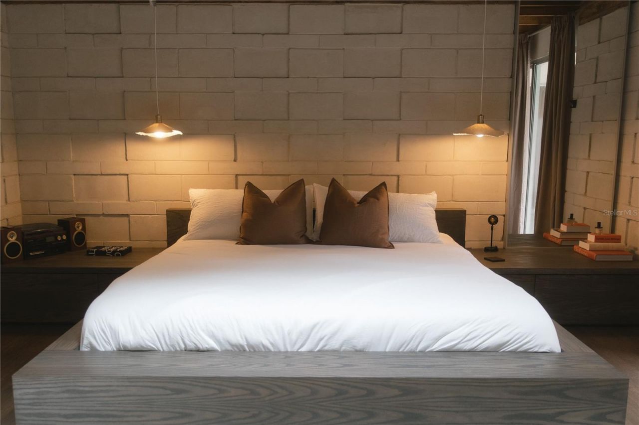 2062 NW 11th Road, Gainesville, FL 32605 Photo