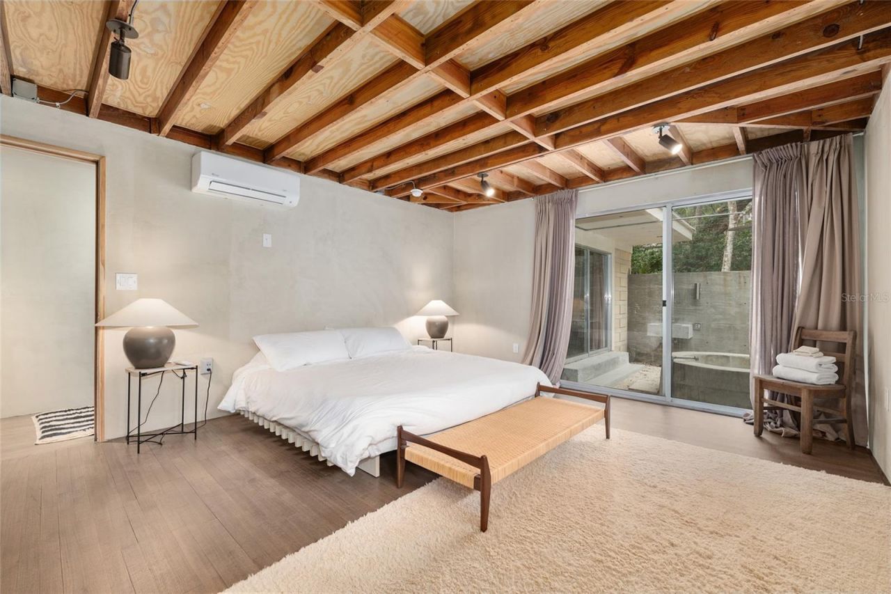 2062 NW 11th Road, Gainesville, FL 32605 Photo