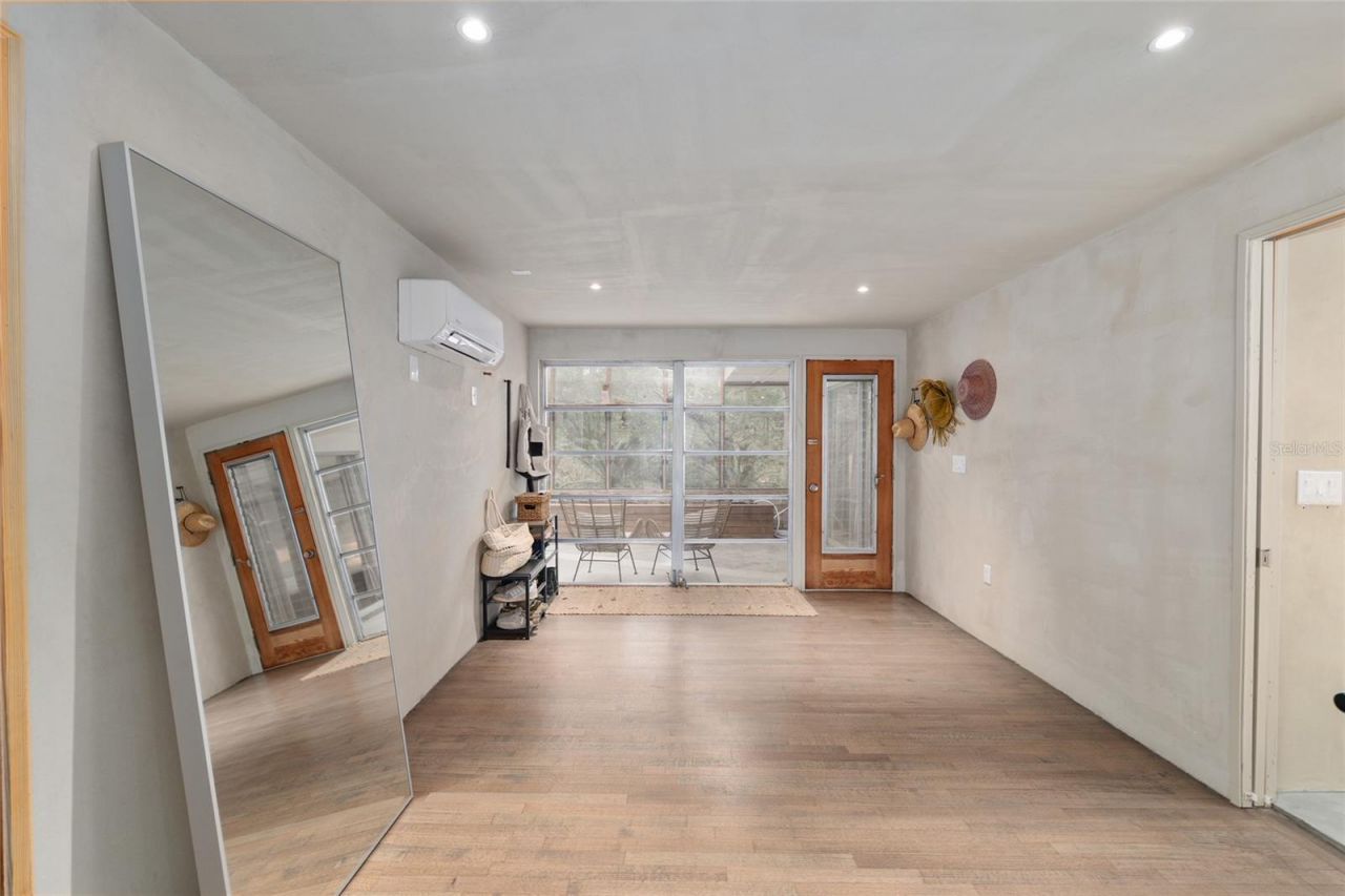 2062 NW 11th Road, Gainesville, FL 32605 Photo