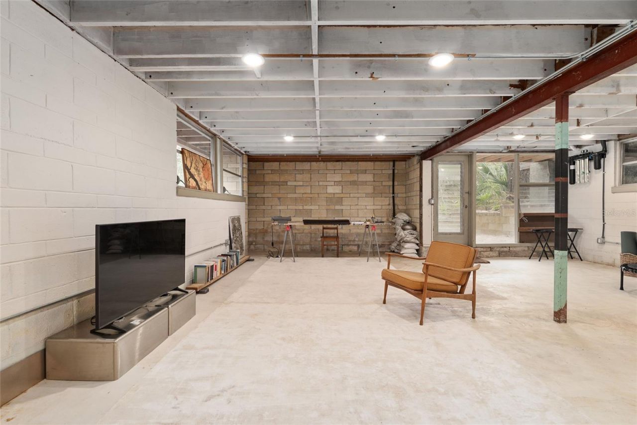 2062 NW 11th Road, Gainesville, FL 32605 Photo