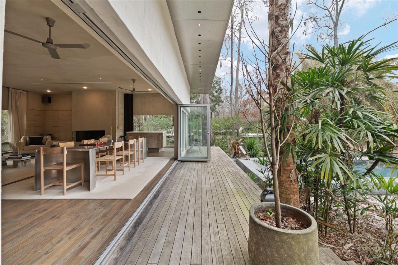 2062 NW 11th Road, Gainesville, FL 32605 Photo