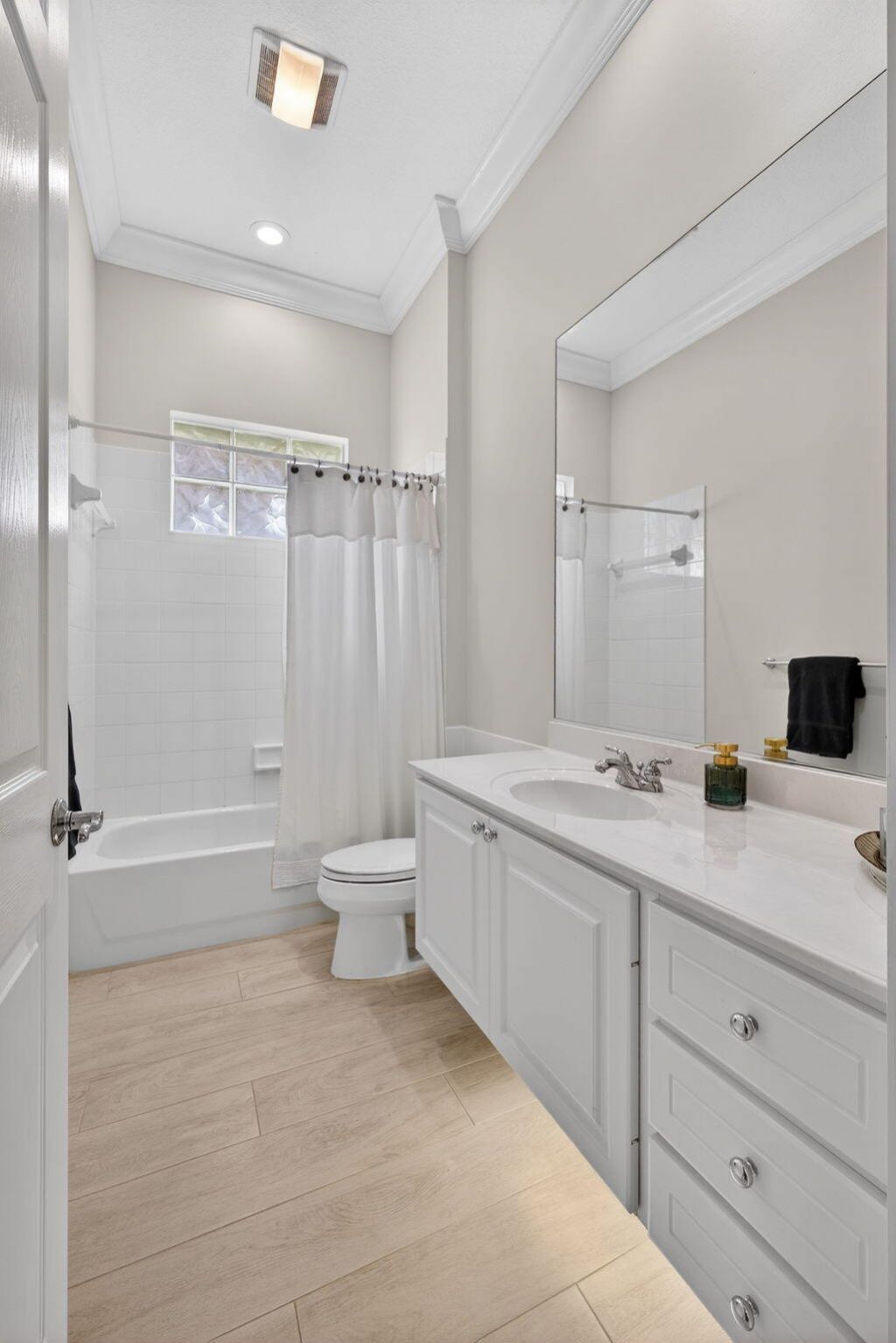 4030 Community Drive, Jupiter, FL 33458 Photo