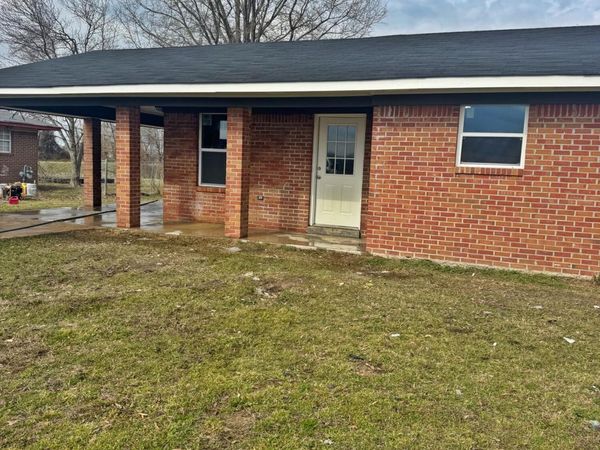 3305 Miller Road, Itta Bena, MS 38941
