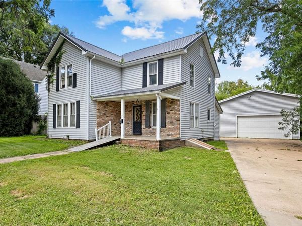 309 2nd Ave NW, Mt Vernon, IA 52314