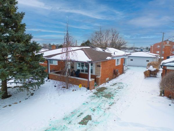 34617 Greentrees Road, Sterling Heights, MI 48312