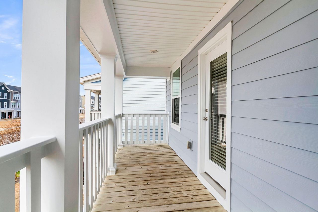 161 Yorkshire Drive Photo 26