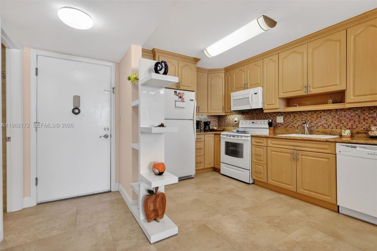 1849 S Ocean Dr , Unit 905, Hallandale Beach, FL 33009 Photo