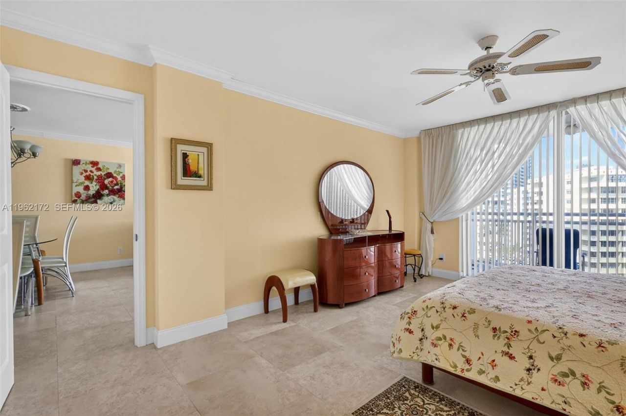 1849 S Ocean Dr, Unit 905, Hallandale Beach, FL 33009 Photo