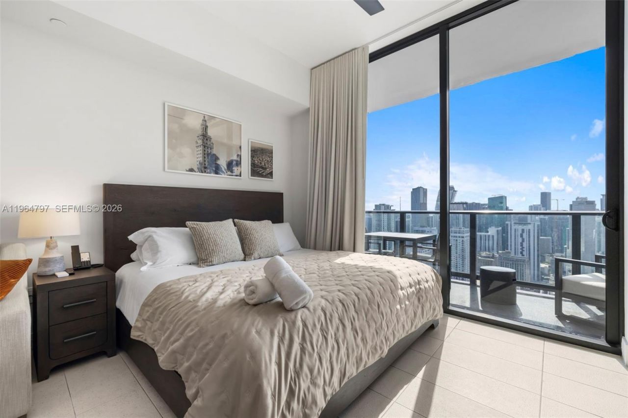 159 NE 6th St , Unit 4910, Miami, FL 33132 Photo